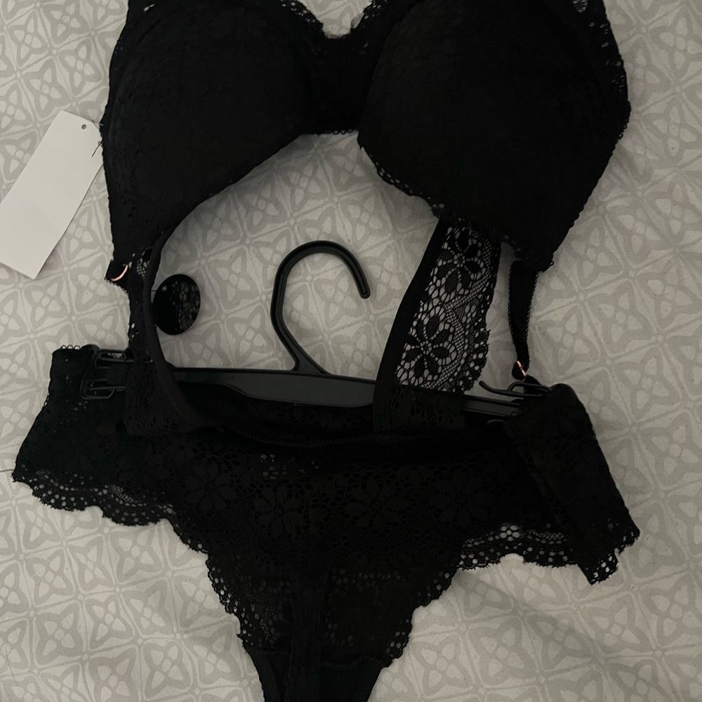 Rene rofe demi slightly push up. 34C set